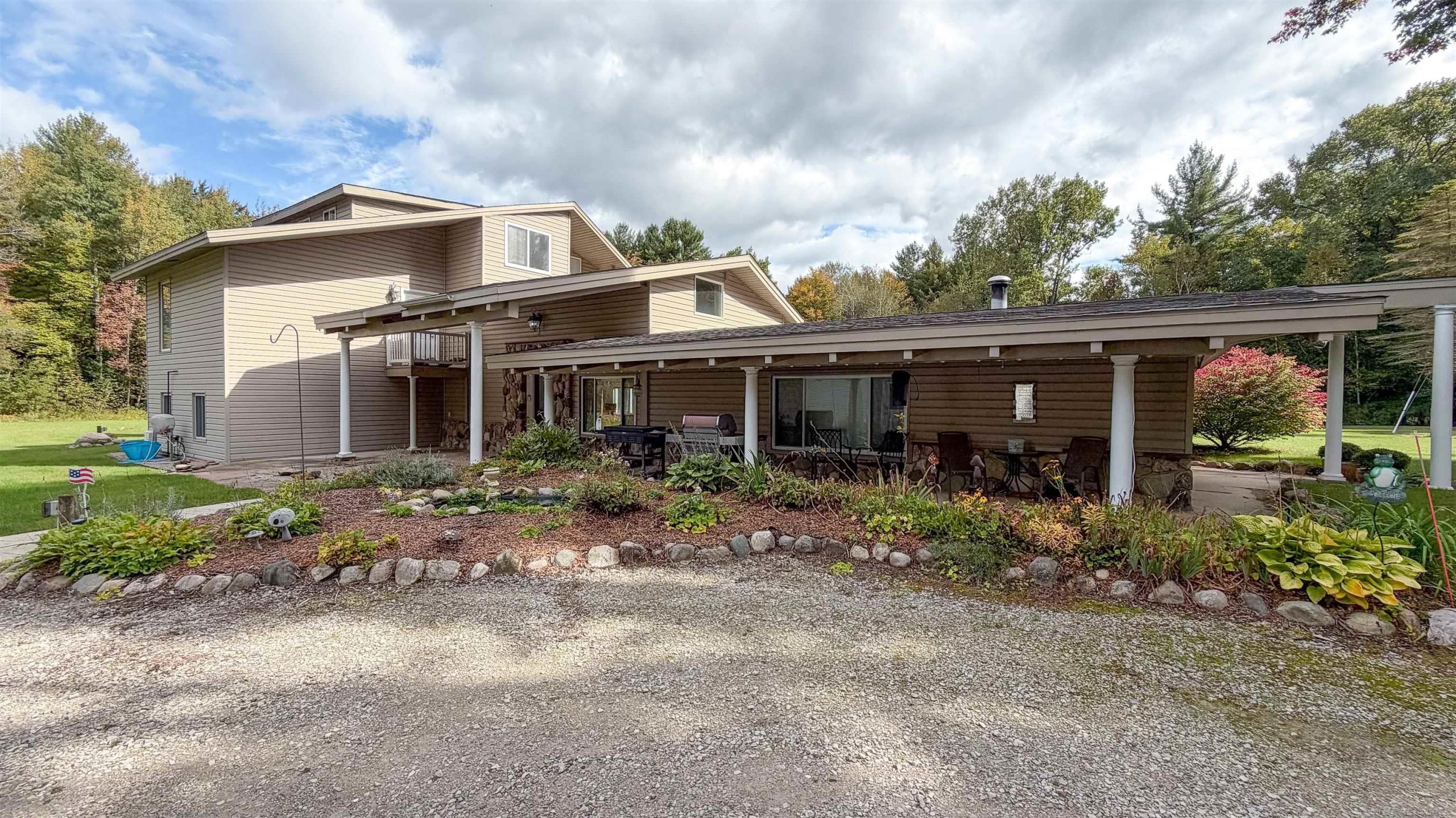 5061 Ellison RD