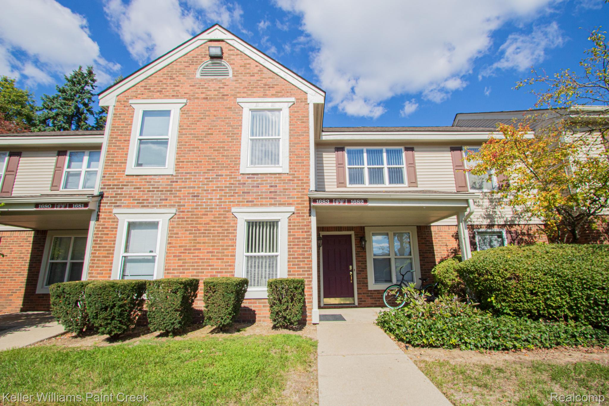 1683, Clemens, #41, Rochester Hills, Michigan, 48307