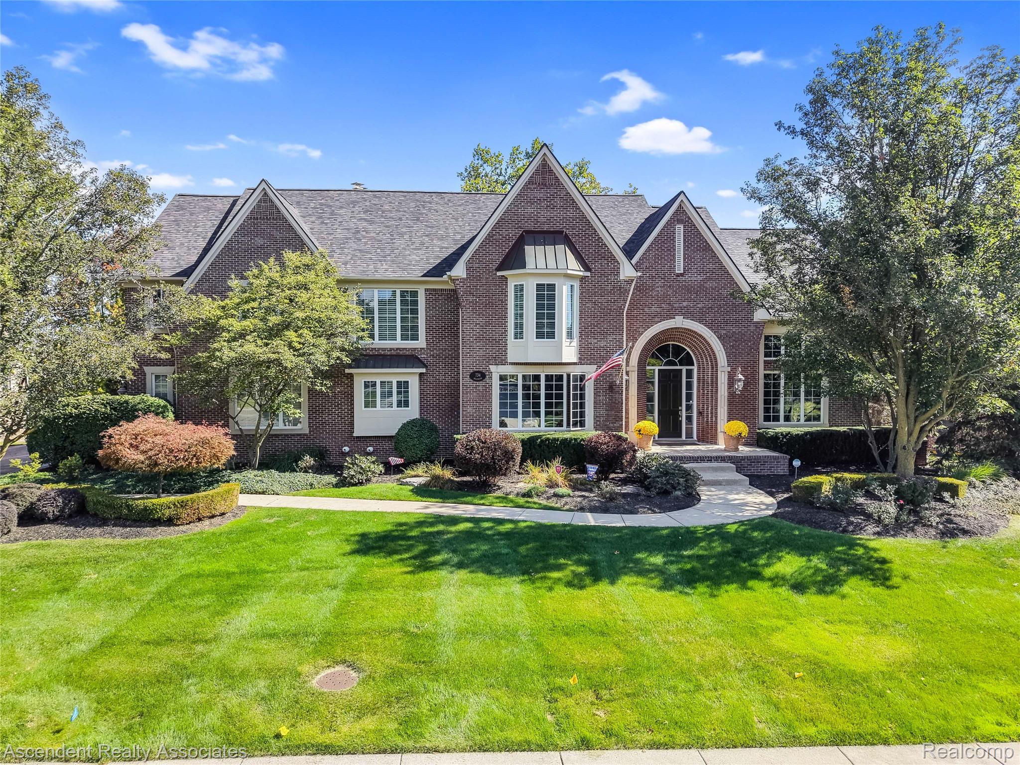 734, Wellington, Rochester Hills, Michigan, 48309