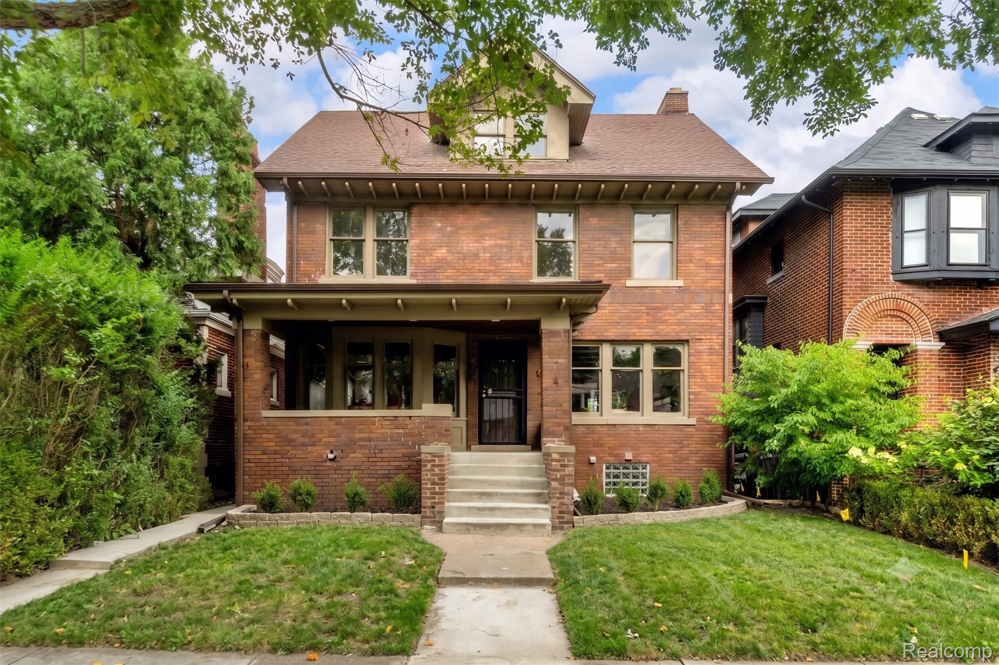 1794, Seyburn, Detroit, Michigan, 48214
