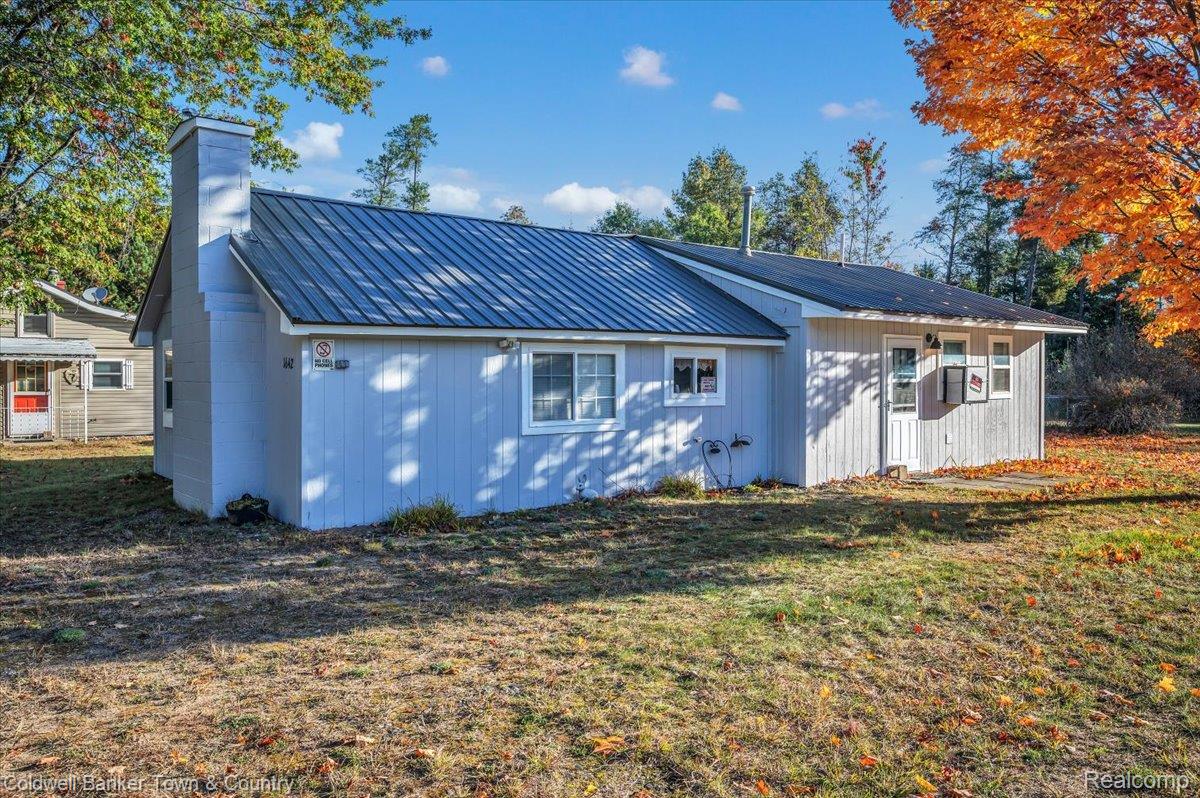 1642, Willett, St. Helen, Michigan, 48656