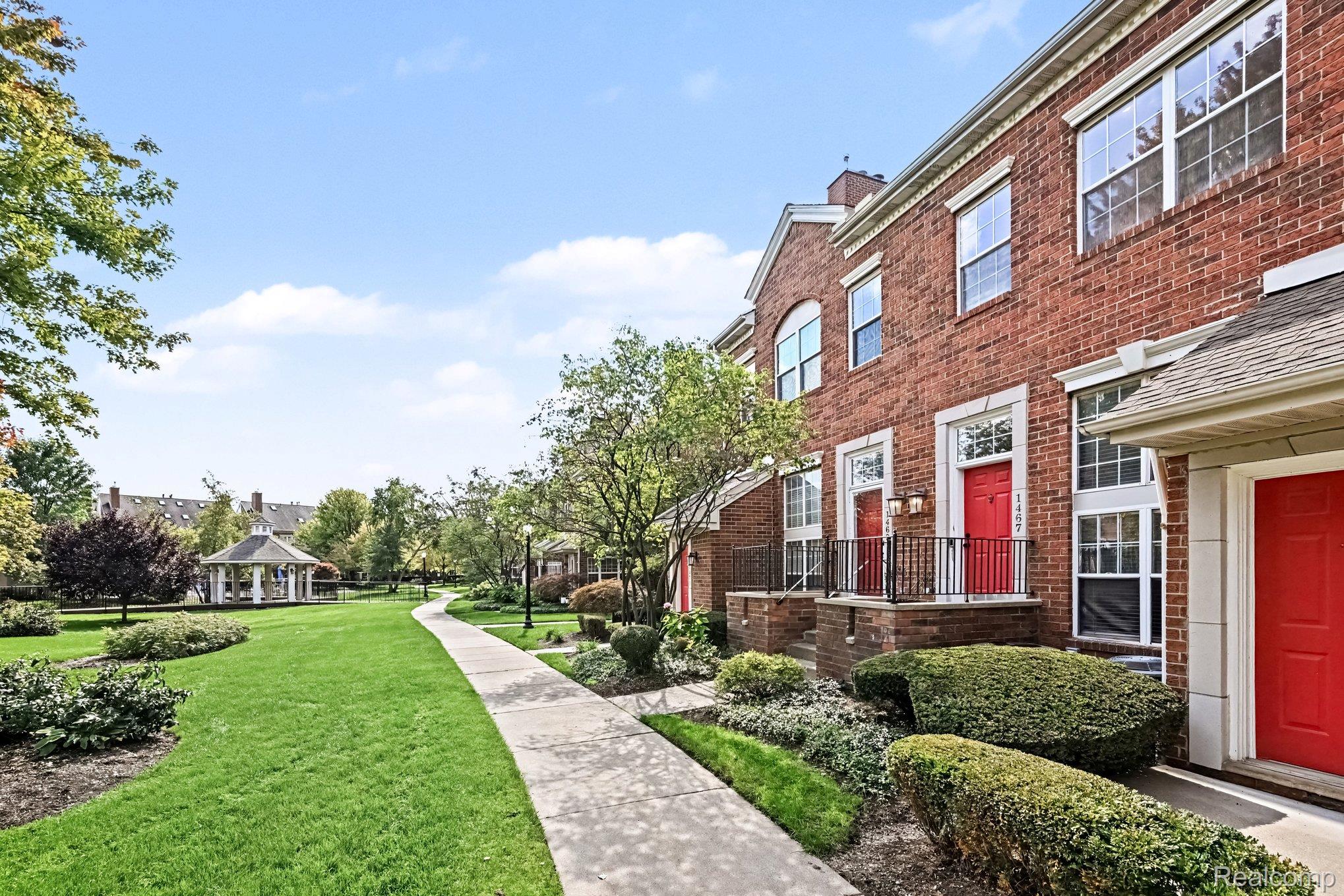 1467, Chesapeake, Royal Oak, Michigan, 48067