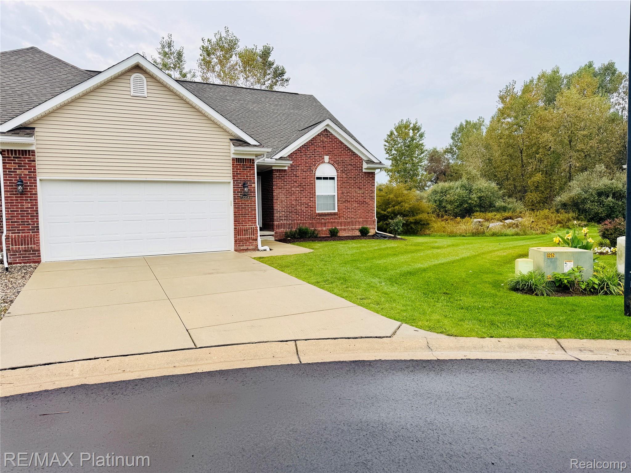13318, Blue Spruce, Linden, Michigan, 48451