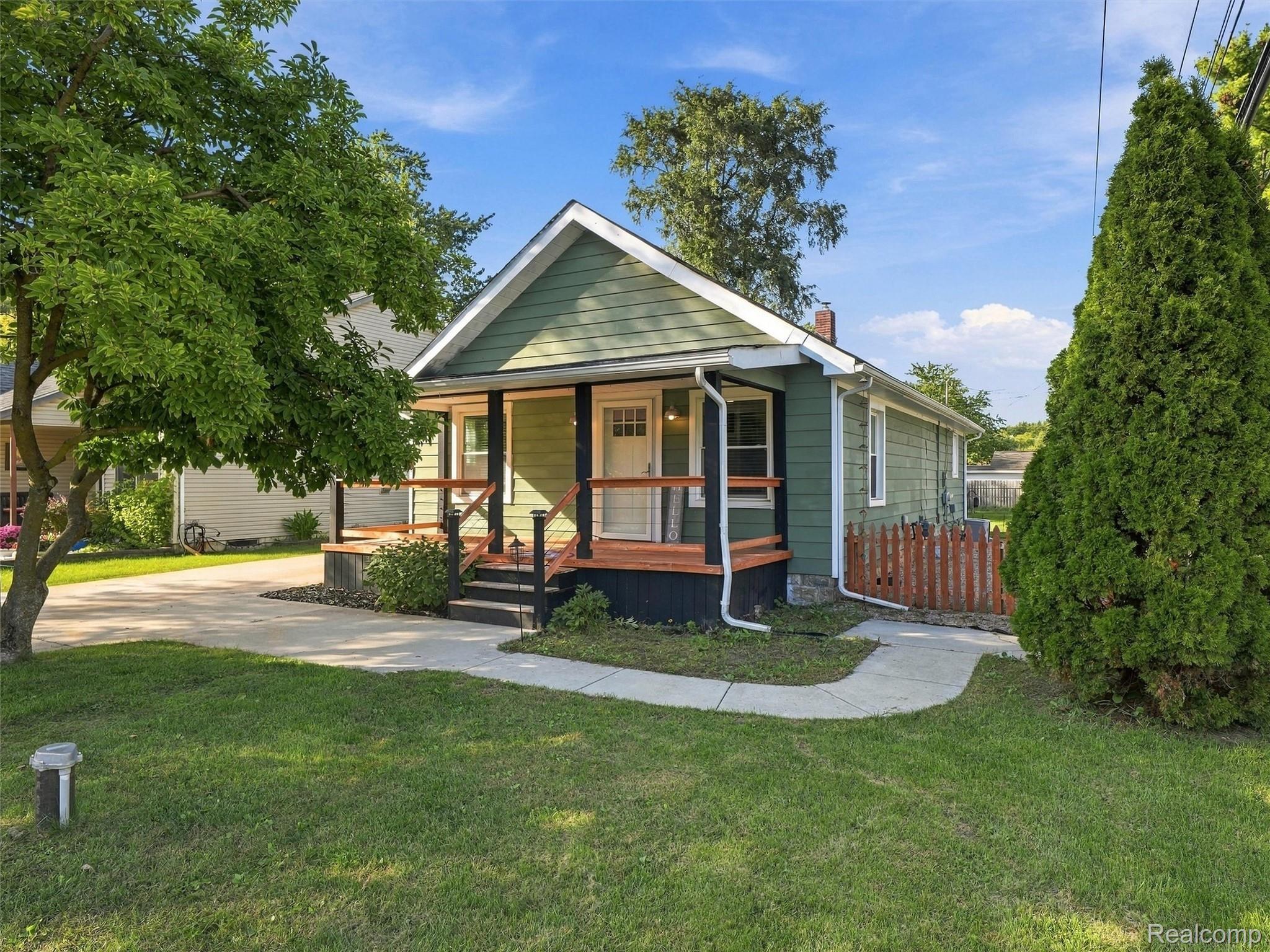 120, Oriole, Commerce Twp, Michigan, 48382