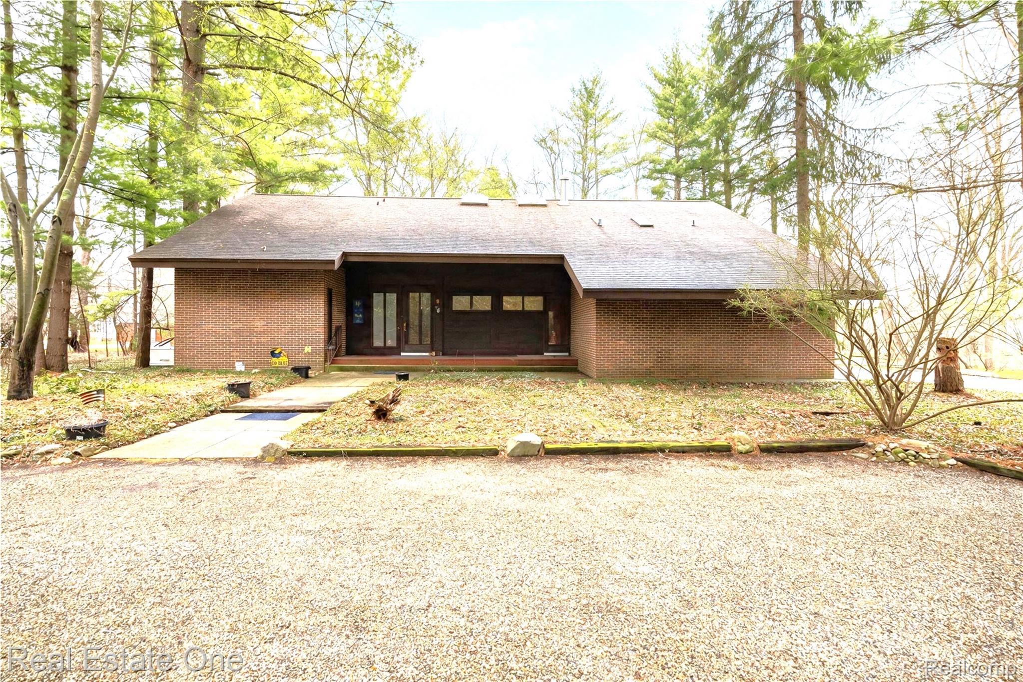 32674, Bingham, Bingham Farms, Michigan, 48025