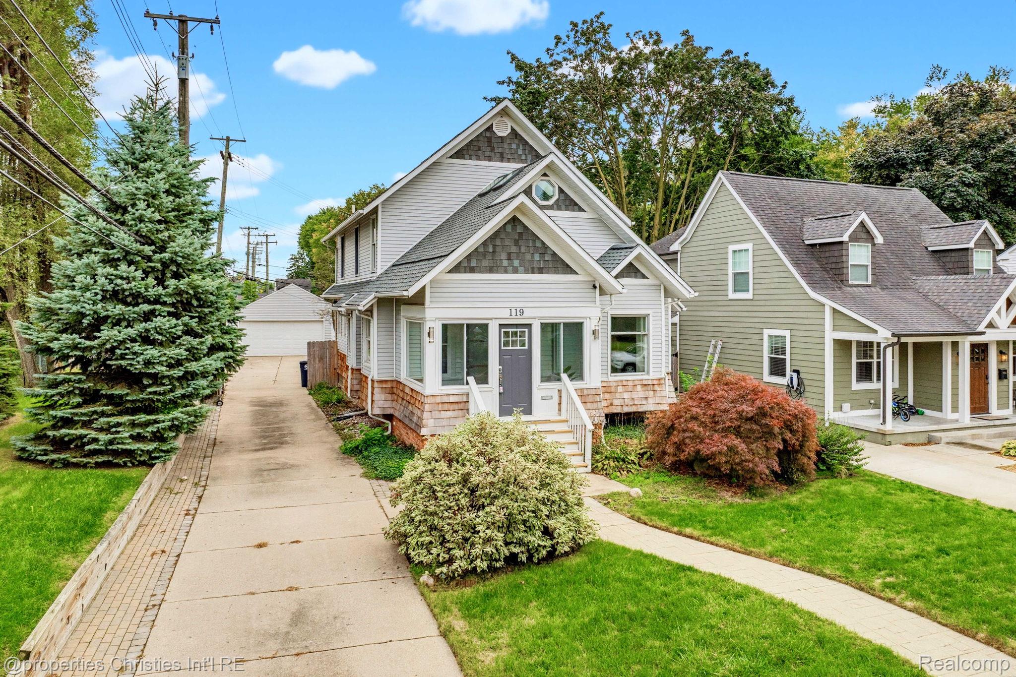 119, Crane, Royal Oak, Michigan, 48067