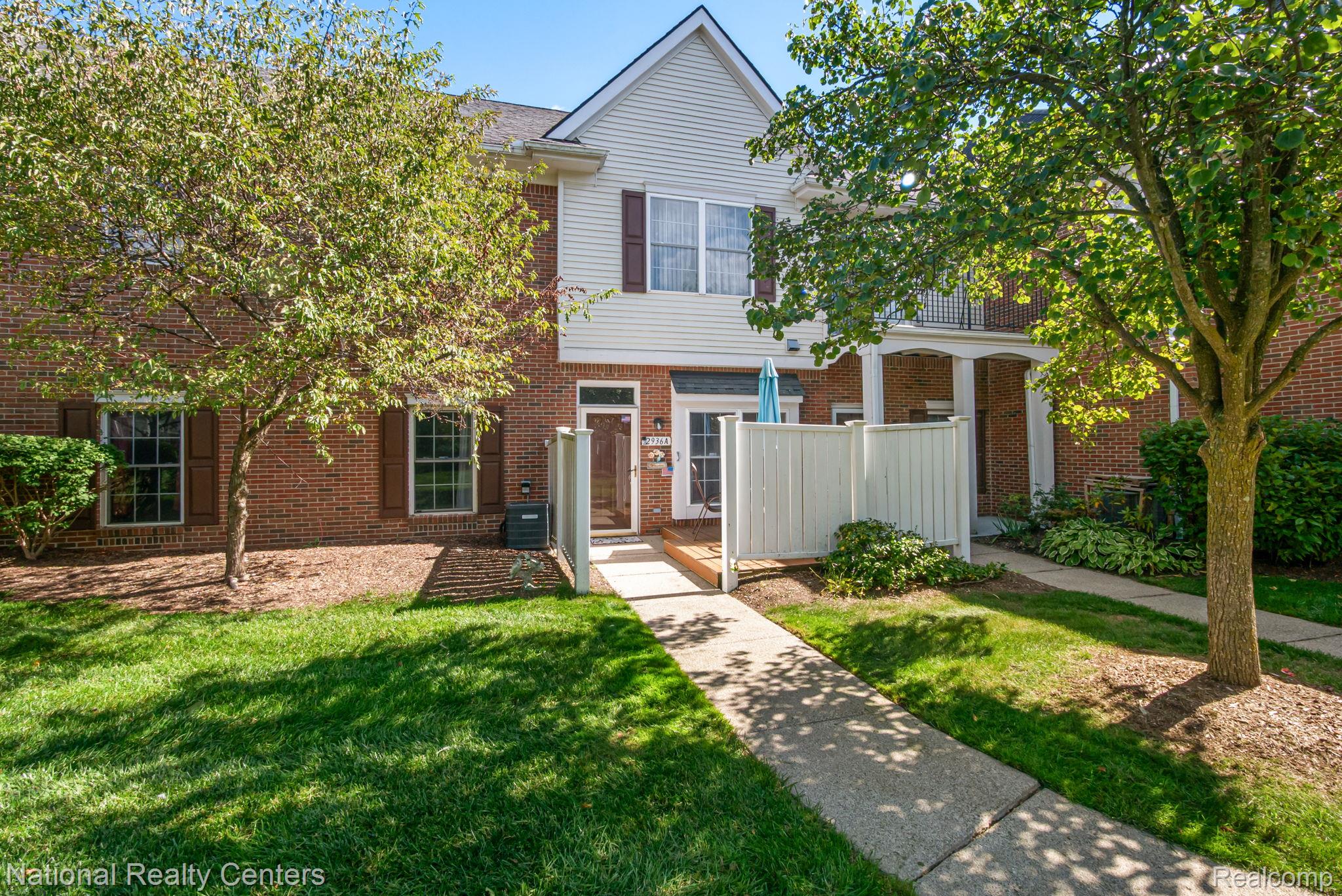 2936, Cottonwood, Waterford, Michigan, 48328