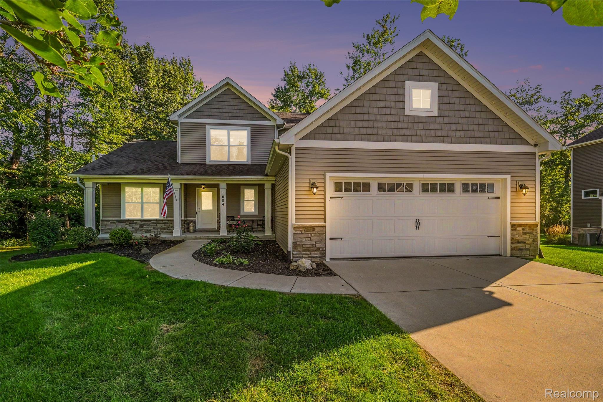 1084, Woods Edge, Hartland, Michigan, 48353