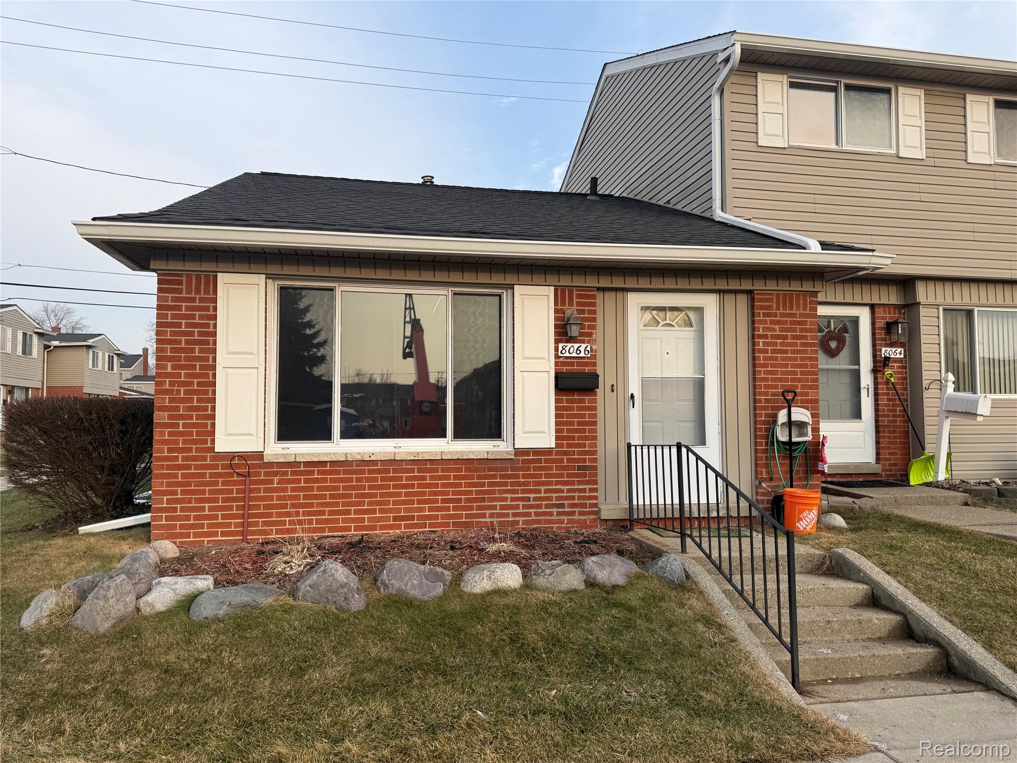 8066, Coventry, Westland, Michigan, 48185