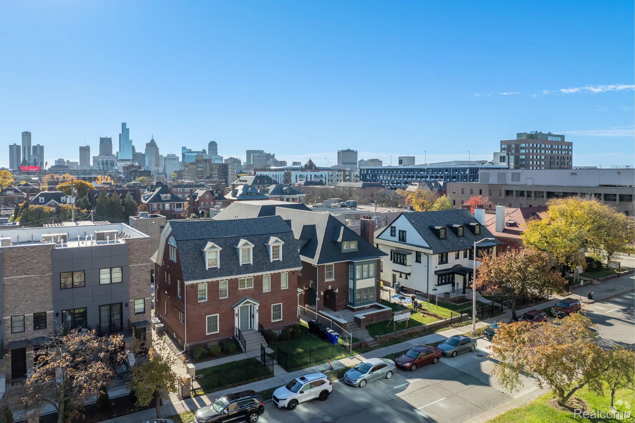 240, Mack, Detroit, Michigan, 48201