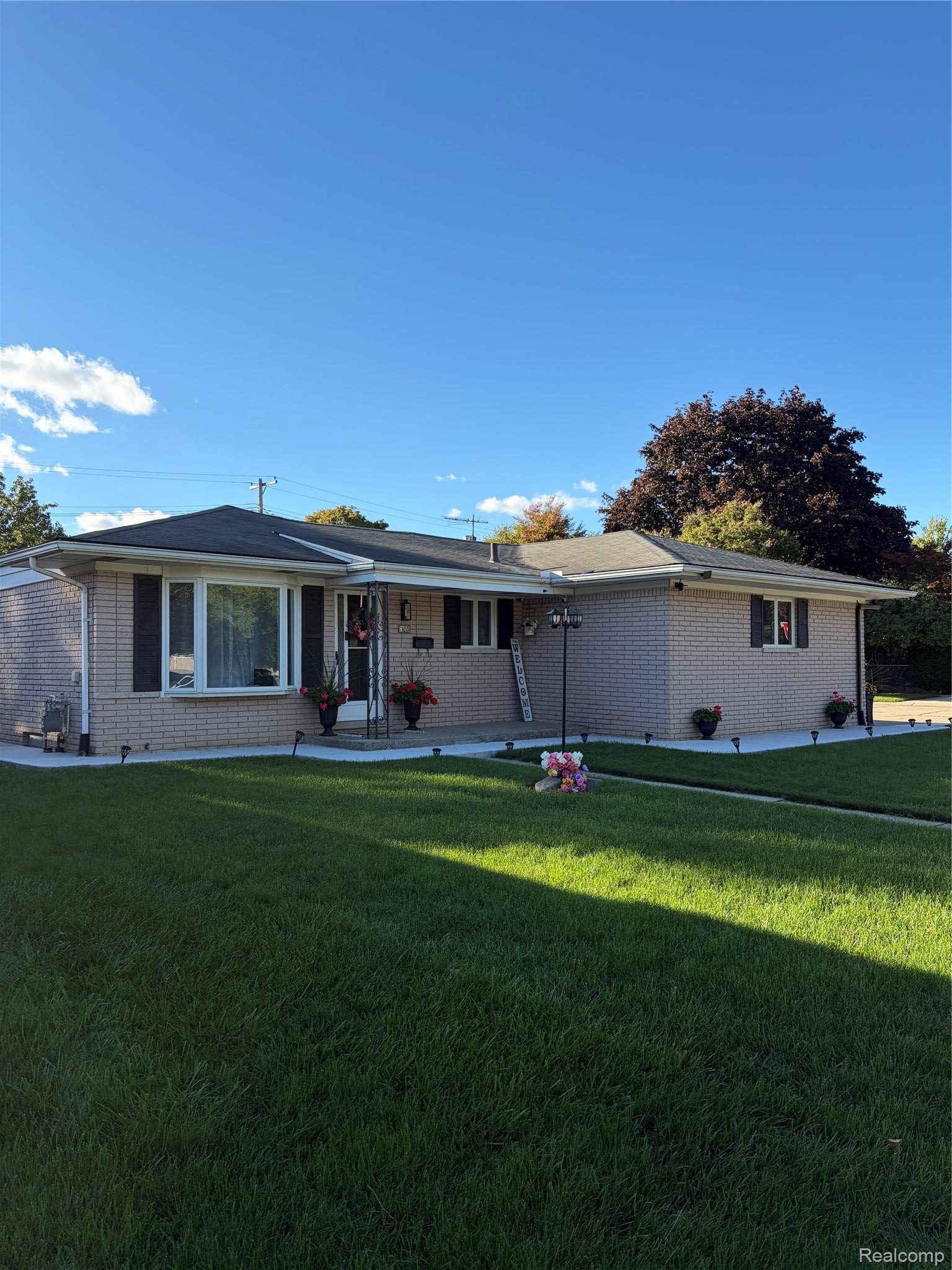 2655, Clayton, Troy, Michigan, 48083