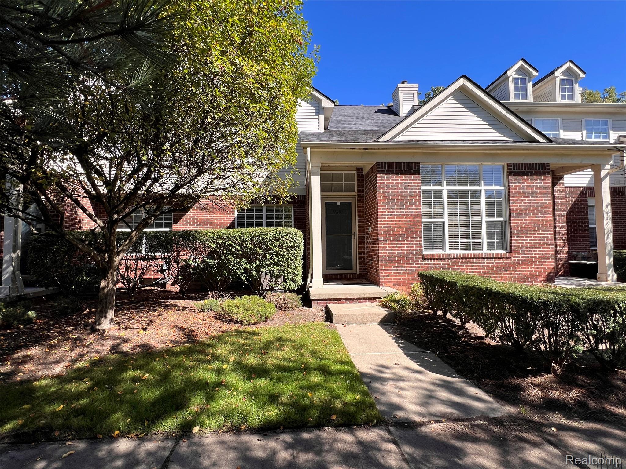 17203, CAITLIN, Walled Lake, Michigan, 48390