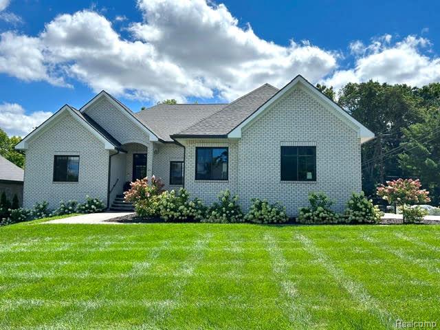 39, Stark, Rochester Hills, Michigan, 48307