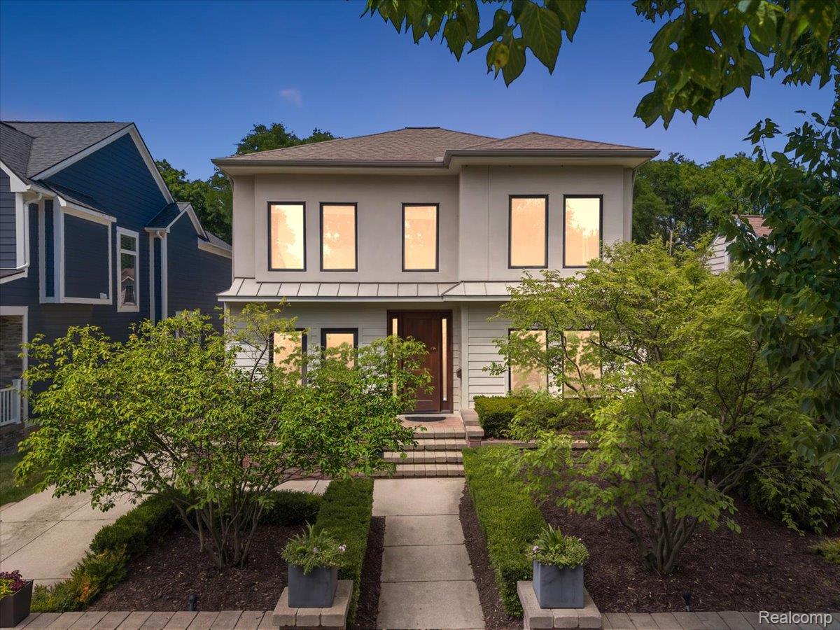 559, Bennaville, Birmingham, Michigan, 48009