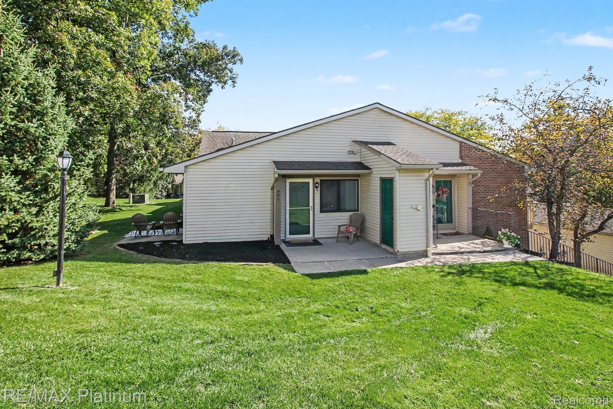 405 Water Tower CIR