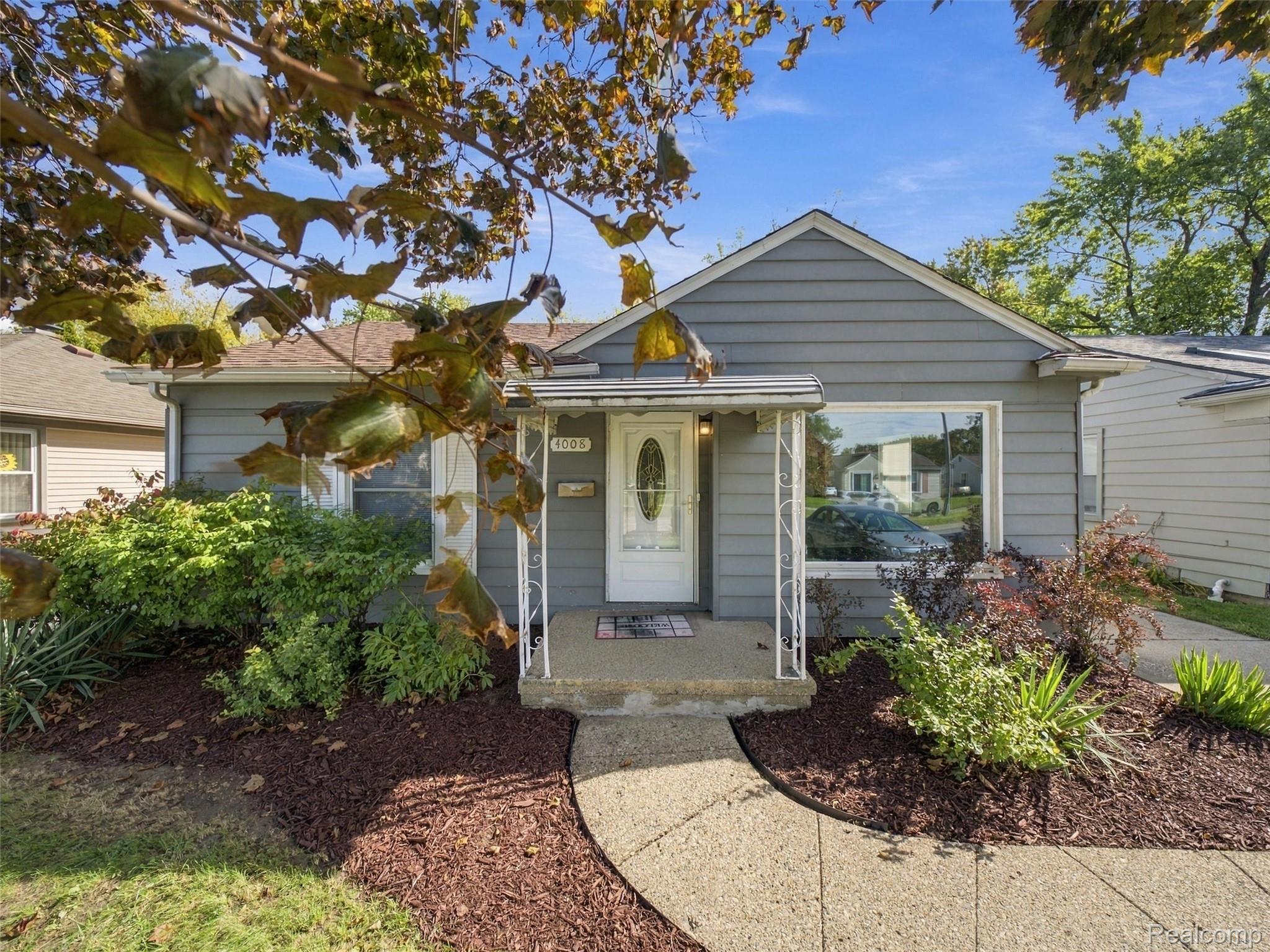 4008 Coolidge HWY