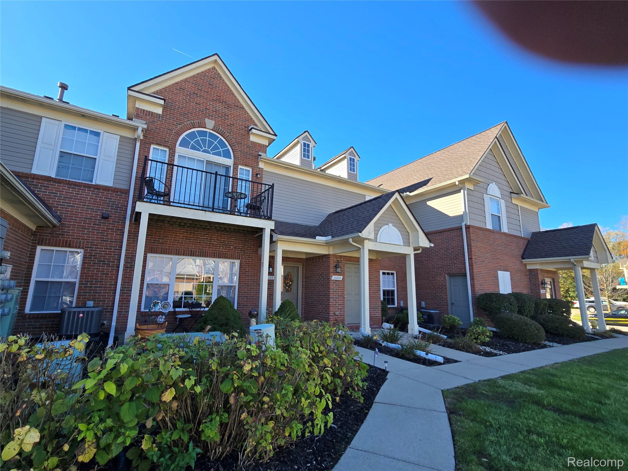 20024 Hidden Oaks DR