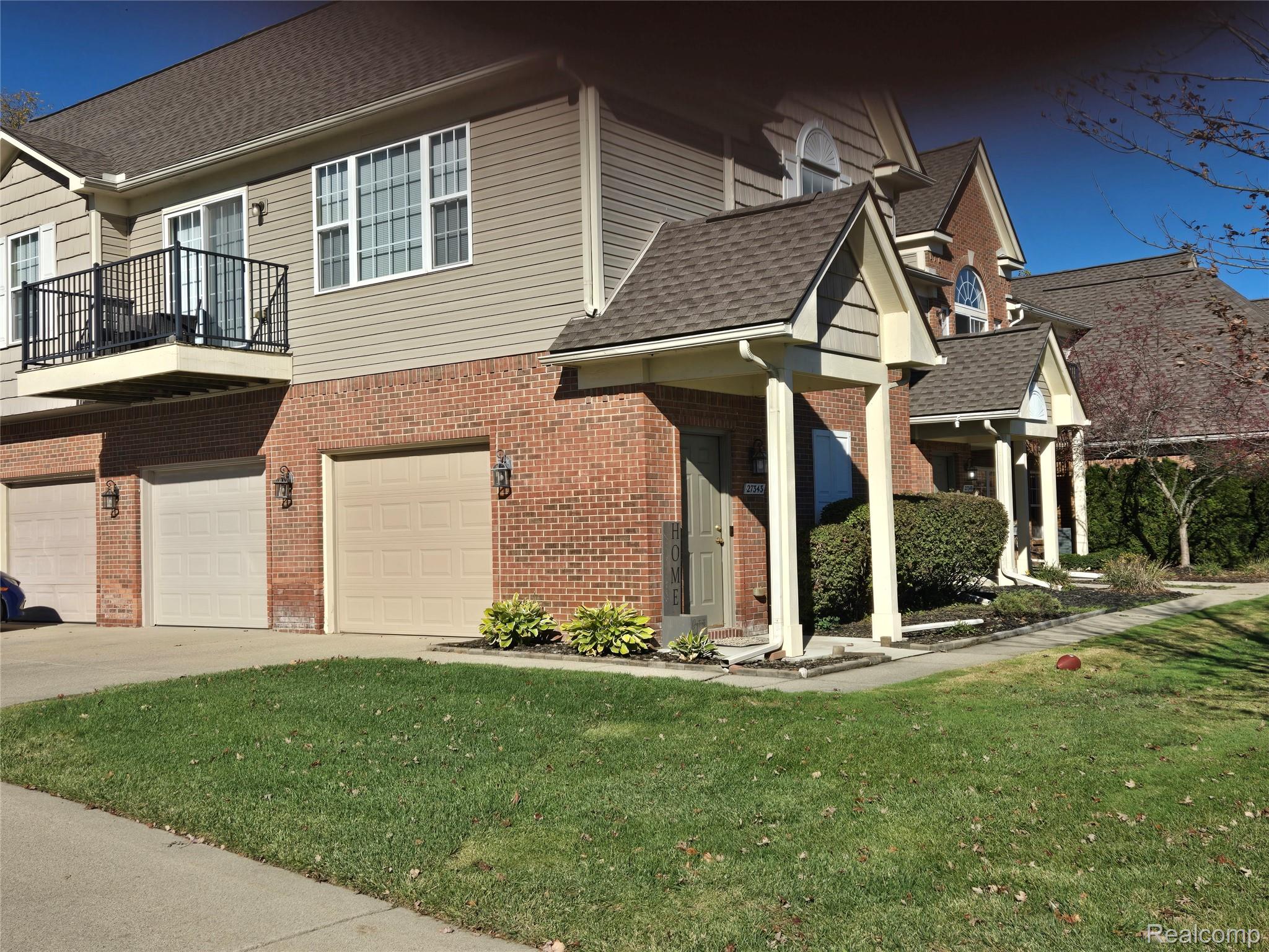 27343 Hidden Oaks DR