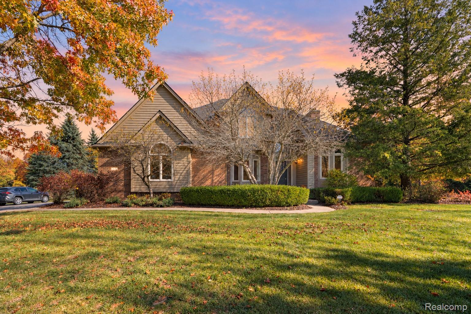 1872 Hidden Valley DR