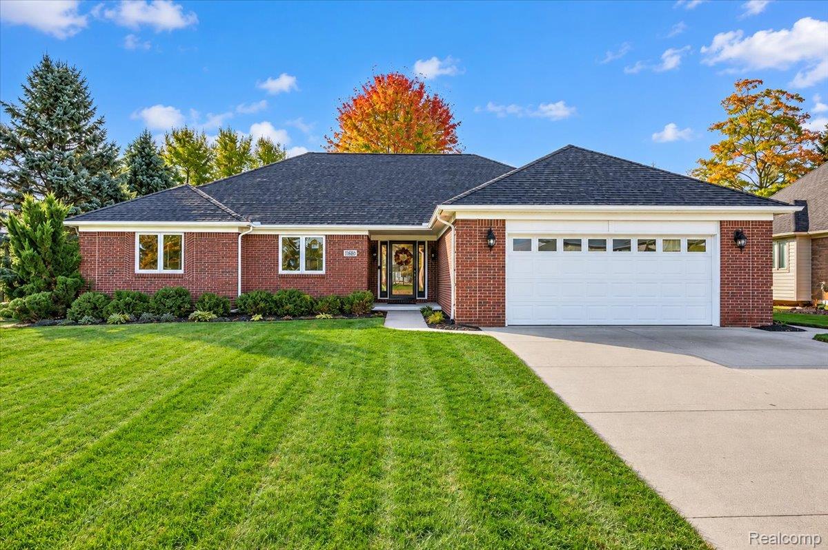 1800 John Paul CT