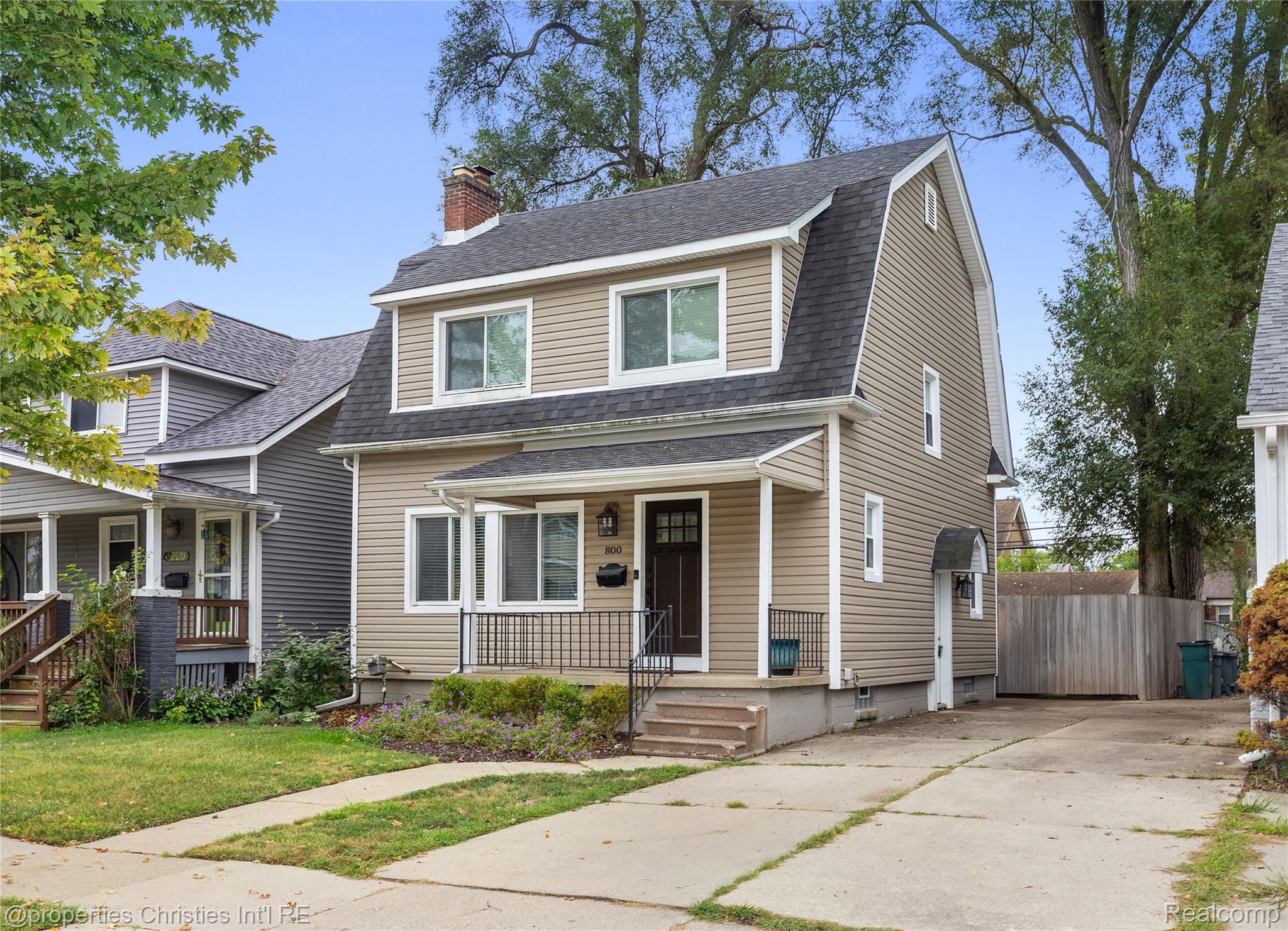 800 Jewell ST