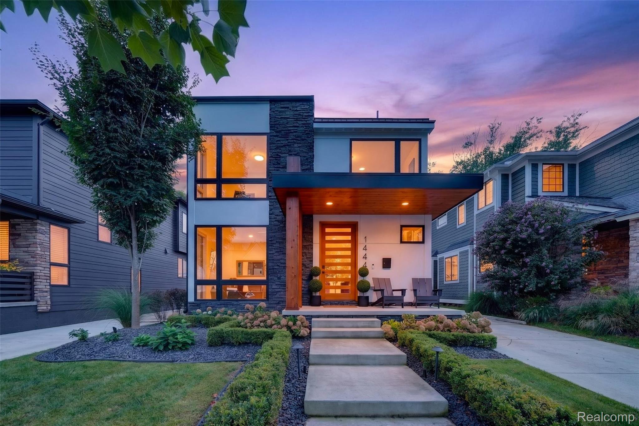 1444 Humphrey AVE